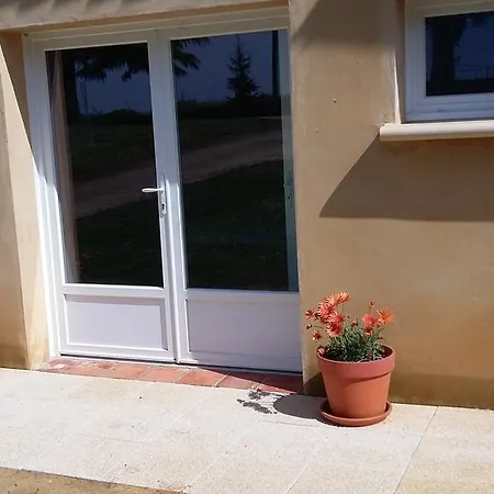 Oda ve Kahvaltı Relais Du Haget Cravenceres